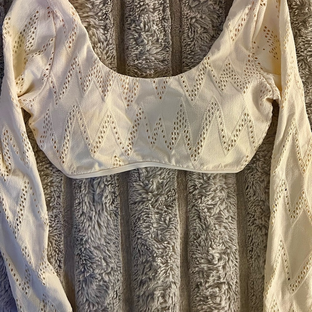 Seafolly Cream Fitted Crop Blouse with Long Sleeves